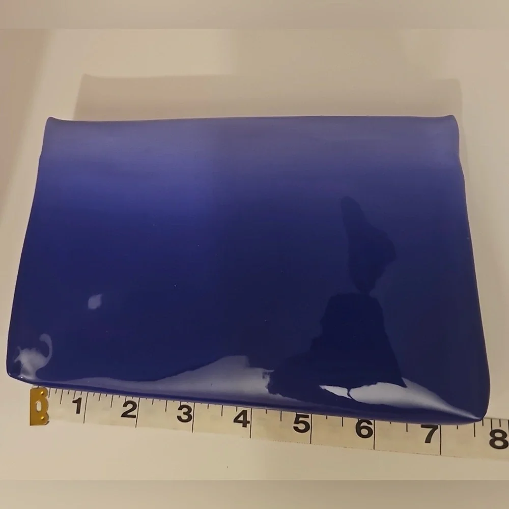 Dior GWP✨💙🩶Glossy Royal Blue Cosmetic Case - Picture 2 of 4